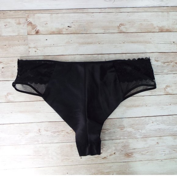 Victoria's Secret Black Mid-Rise Cheeky Medium - Picture 2 of 9